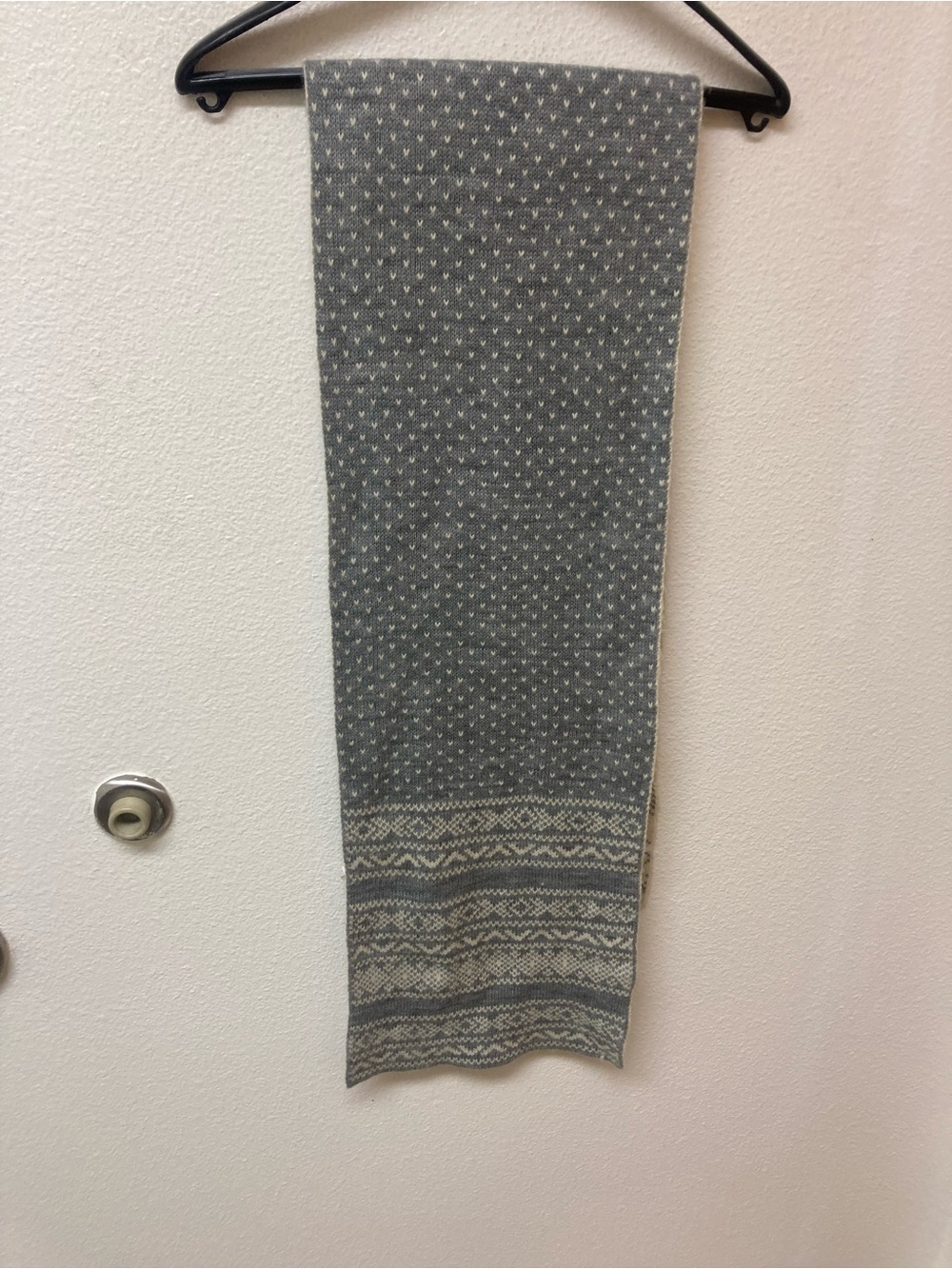 OLD NAVY Reversible Gray/Cream and Cream/Gray Fair Isle Scarf 10x61
